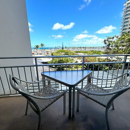 Ilikai Apt 302 - Spacious Studio With Stunning Ocean & Harbor Views Honolulu Dış mekan fotoğraf