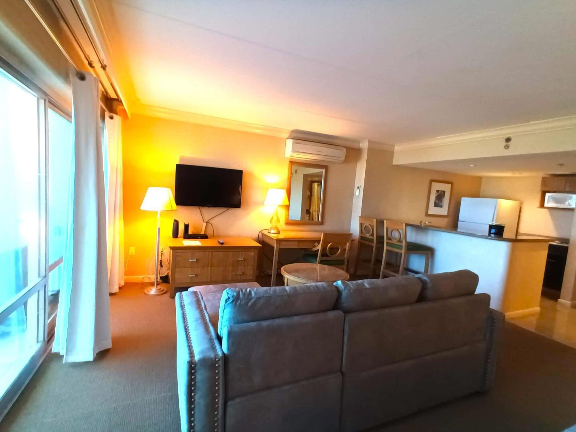 Ilikai Apt 302 - Spacious Studio With Stunning Ocean & Harbor Views Honolulu Dış mekan fotoğraf